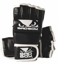 Bad Boy MMA Gloves With Thumb Nero-Bianco