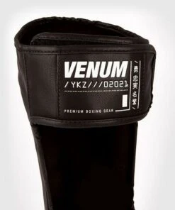 Venum YKZ21 Shinguards Nero-Nero 7 Venum YKZ21 Shinguards Nero-Nero -Ronin Wear venum ykz21 shinguards black black 3